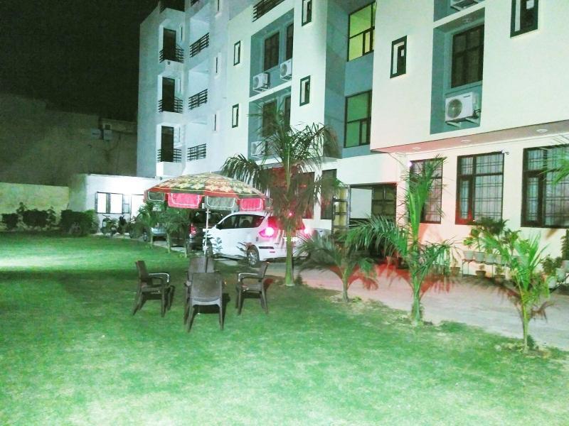 ניו דלהי Hotel Olive & Blue - Govt Approved Hotel Near Delhi Airport מראה חיצוני תמונה